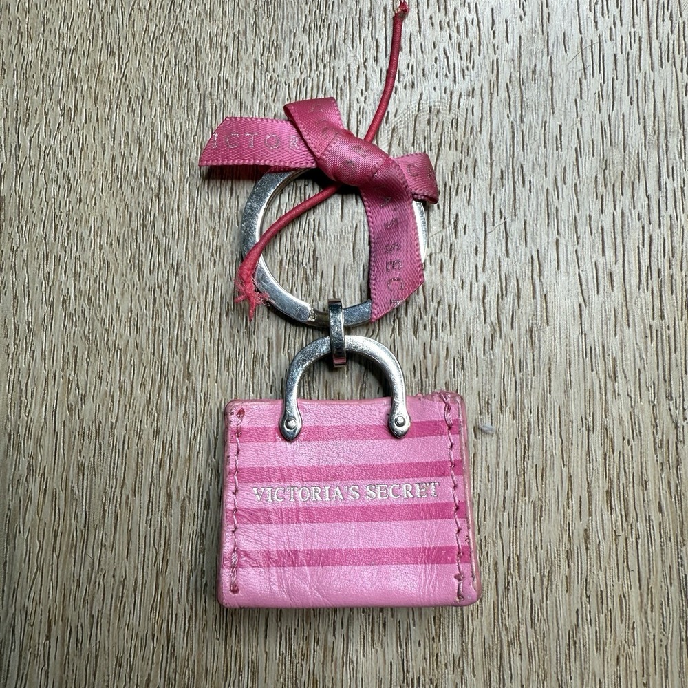 Victoria's Secret ICONIC STRIPED SHOPPER Key Chain Ring BAG CHARM RARE